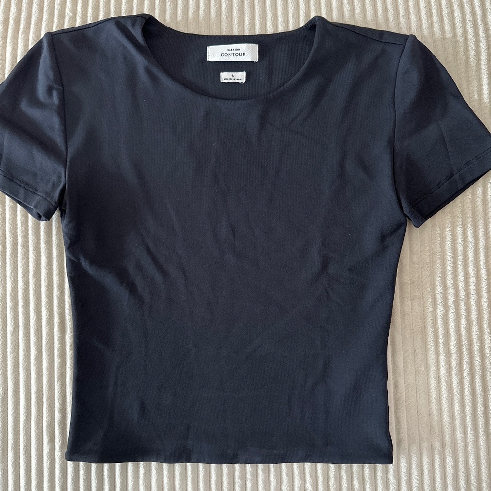 Aritzia Original Contour Crew T-shirt